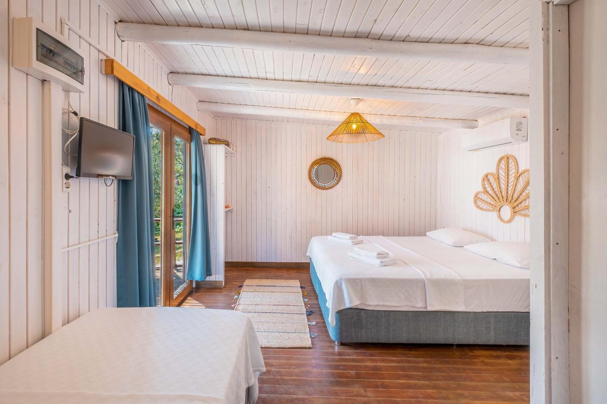 Отель Kas Joy Glamping Экстерьер фото